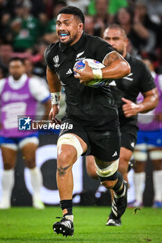 2023-09-29 - Ardie SAVEA of New Zealand during the World Cup 2023, Pool A rugby union match between New Zealand and Italy on September 29, 2023 at Groupama Stadium in Decines-Charpieu near Lyon, France - RUGBY - WORLD CUP 2023 - NEW ZEALAND V ITALY - WORLD CUP - RUGBY