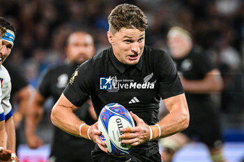 2023-09-29 - Beauden BARRETT of New Zealand during the World Cup 2023, Pool A rugby union match between New Zealand and Italy on September 29, 2023 at Groupama Stadium in Decines-Charpieu near Lyon, France - RUGBY - WORLD CUP 2023 - NEW ZEALAND V ITALY - WORLD CUP - RUGBY