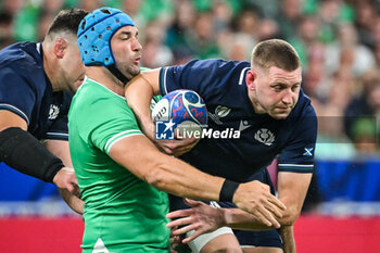 2023-10-07 - Tadhg BEIRNE of Ireland and Finn RUSSELL of Scotland during the World Cup 2023, Pool B rugby union match between Ireland and Scotland on October 7, 2023 at Stade de France in Saint-Denis near Paris, France - RUGBY - WORLD CUP 2023 - IRELAND V SCOTLAND - WORLD CUP - RUGBY