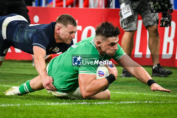 2023-10-07 - Finn RUSSELL of Scotland and Dan SHEEHAN of Ireland scores his try during the World Cup 2023, Pool B rugby union match between Ireland and Scotland on October 7, 2023 at Stade de France in Saint-Denis near Paris, France - RUGBY - WORLD CUP 2023 - IRELAND V SCOTLAND - WORLD CUP - RUGBY