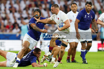 2023-10-07 - Ben Earl of England and Neria Fomai of Samoa during the World Cup 2023, Pool D rugby union match between England and Samoa on October 7, 2023 at Pierre Mauroy stadium in Villeneuve-d'Ascq near Lille, France - RUGBY - WORLD CUP 2023 - ENGLAND V SAMOA - WORLD CUP - RUGBY
