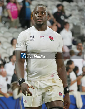 2023-10-07 - Maro Itoje of England at full time during the World Cup 2023, Pool D rugby union match between England and Samoa on October 7, 2023 at Pierre Mauroy stadium in Villeneuve-d'Ascq near Lille, France - RUGBY - WORLD CUP 2023 - ENGLAND V SAMOA - WORLD CUP - RUGBY