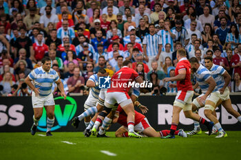 2023-10-14 - Gareth Thomas (Wales) and Julian Montoya (captain of Argentina) during a RUGBY WORLD CUP FRANCE 2023 match between Wales and Argentina at Stade de Marseille, in Marseille, ,France on October 14, 2023. (Photo / Felipe Mondino) - 2023 RUGBY WORLD CUP - WALES VS ARGENTINA - WORLD CUP - RUGBY
