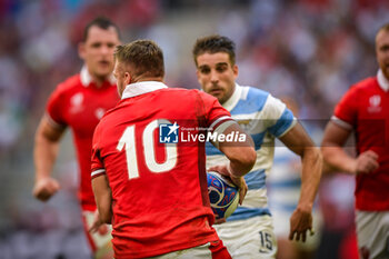 2023-10-14 - Dan Biggar (Wales) during a RUGBY WORLD CUP FRANCE 2023 match between Wales and Argentina at Stade de Marseille, in Marseille, ,France on October 14, 2023. (Photo / Felipe Mondino) - 2023 RUGBY WORLD CUP - WALES VS ARGENTINA - WORLD CUP - RUGBY