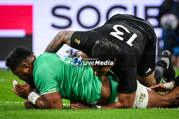 2023-10-14 - Bundee AKI of Ireland scores his try during the World Cup 2023, Quarter-final rugby union match between Ireland and New Zealand on October 14, 2023 at Stade de France in Saint-Denis near Paris, France - RUGBY - WORLD CUP 2023 - 1/4 - IRELAND V NEW ZEALAND - WORLD CUP - RUGBY