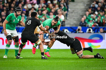 2023-10-14 - Caelan DORIS of Ireland and James LOWE of Ireland during the World Cup 2023, Quarter-final rugby union match between Ireland and New Zealand on October 14, 2023 at Stade de France in Saint-Denis near Paris, France - RUGBY - WORLD CUP 2023 - 1/4 - IRELAND V NEW ZEALAND - WORLD CUP - RUGBY