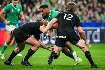 2023-10-14 - Bundee AKI of Ireland during the World Cup 2023, Quarter-final rugby union match between Ireland and New Zealand on October 14, 2023 at Stade de France in Saint-Denis near Paris, France - RUGBY - WORLD CUP 2023 - 1/4 - IRELAND V NEW ZEALAND - WORLD CUP - RUGBY