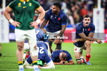 2023-10-15 - Charles OLLIVON of France, Romain TAOFIFENUA of France and players of France look dejected during the World Cup 2023, Quarter-final rugby union match between France and South Africa on October 15, 2023 at Stade de France in Saint-Denis near Paris, France - RUGBY - WORLD CUP 2023 - 1/4 - FRANCE V SOUTH AFRICA - WORLD CUP - RUGBY