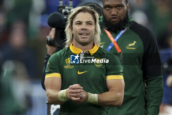 2023-10-15 - Faf de Klerk of South Africa salutes the supporters following the World Cup 2023, Quarter-final rugby union match between France and South Africa on October 15, 2023 at Stade de France in Saint-Denis near Paris, France - RUGBY - WORLD CUP 2023 - 1/4 - FRANCE V SOUTH AFRICA - WORLD CUP - RUGBY