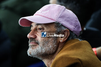 2023-10-20 - Taika WAITITI (Cohen) husband of Rita ORA during the World Cup 2023, Semi-final rugby union match between Argentina and New Zealand on October 20, 2023 at Stade de France in Saint-Denis near Paris, France - RUGBY - WORLD CUP - 1/2 - ARGENTINA V NEW ZEALAND - WORLD CUP - RUGBY