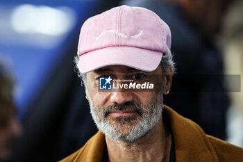 2023-10-20 - Taika WAITITI (Cohen) husband of Rita ORA during the World Cup 2023, Semi-final rugby union match between Argentina and New Zealand on October 20, 2023 at Stade de France in Saint-Denis near Paris, France - RUGBY - WORLD CUP - 1/2 - ARGENTINA V NEW ZEALAND - WORLD CUP - RUGBY
