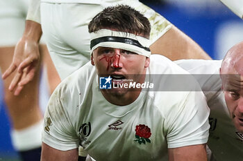 2023-10-21 - Tom CURRY of England looks injured during the World Cup 2023, Semi-final rugby union match between England and South Africa on October 21, 2023 at Stade de France in Saint-Denis near Paris, France - RUGBY - WORLD CUP - 1/2 - ENGLAND V SOUTH AFRICA - WORLD CUP - RUGBY