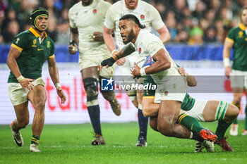 2023-10-21 - Kurt-Lee ARENDSE of South Africa and Manu TUILAGI of England during the World Cup 2023, Semi-final rugby union match between England and South Africa on October 21, 2023 at Stade de France in Saint-Denis near Paris, France - RUGBY - WORLD CUP - 1/2 - ENGLAND V SOUTH AFRICA - WORLD CUP - RUGBY