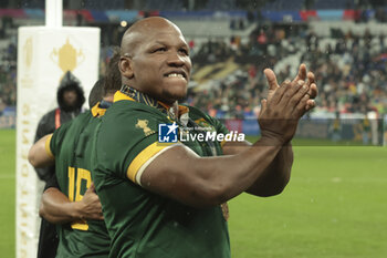 2023-10-28 - Bongi Mbonambi of South Africa celebrates the victory following the World Cup 2023, Final rugby union match between New Zealand (All Blacks) and South Africa (Springboks) on October 28, 2023 at Stade de France in Saint-Denis near Paris, France - RUGBY - WORLD CUP 2023 - FINAL - NEW ZEALAND V SOUTH AFRICA - WORLD CUP - RUGBY