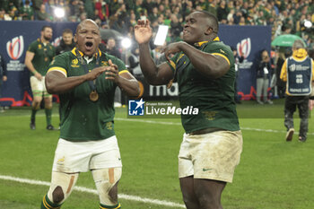 2023-10-28 - Bongi Mbonambi, Trevor Nyakane of South Africa celebrate the victory following the World Cup 2023, Final rugby union match between New Zealand (All Blacks) and South Africa (Springboks) on October 28, 2023 at Stade de France in Saint-Denis near Paris, France - RUGBY - WORLD CUP 2023 - FINAL - NEW ZEALAND V SOUTH AFRICA - WORLD CUP - RUGBY