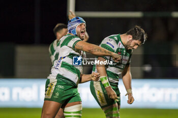 2023-12-02 - Gianmarco Lucchesi celebrate victory - BENETTON RUGBY VS OSPREYS RUGBY - UNITED RUGBY CHAMPIONSHIP - RUGBY