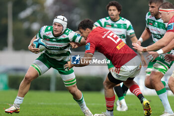 2023-10-29 - Manuel Zuliani (Benetton Rugby) in action against Antoine Frisch (Munster Rugby) - BENETTON RUGBY VS MUNSTER RUGBY - UNITED RUGBY CHAMPIONSHIP - RUGBY