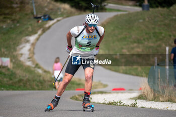 2023-09-17 - Fabien Claude during the Biathlon Summer Tour 2023 on September 17, 2023 at Alexis Boeuf stadium in La Féclaz, France - BIATHLON - SUMMER TOUR 2023 - LA FECLAZ - BIATHLON - WINTER SPORTS