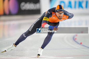 2023-12-03 - Kjeld Nuis of The Netherlands competing on the Men's A Group 1500m during the ISU Speed Skating World Cup Stavanger on December 3, 2023 at Var Energi Arena Sormarka in Stavanger, Norway - SPEED SKATING - WORLD CUP - STAVANGER - ICE SKATING - WINTER SPORTS