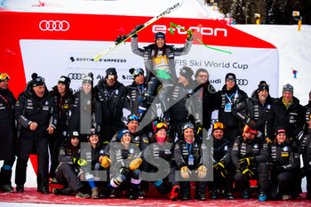 2023-01-21 - CURTONI ELENA (ITA) 3th CLASSIFIED AND HER TEAM - 2023 AUDI FIS SKI WORLD CUP - WOMEN'S DOWNHILL - ALPINE SKIING - WINTER SPORTS