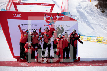 28/01/2023 - Odermatt Marco (SUI) 1st CLASSIFIED and his team - 2023 AUDI FIS SKI WORLD CUP - MEN'S SUPER G - SCI ALPINO - SPORT INVERNALI