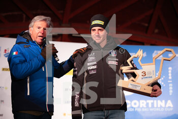 2023-01-28 - Stefano Longo (vice president of FISI) and Casse Mattia (ITA) 3th CLASSIFIED - 2023 AUDI FIS SKI WORLD CUP - MEN'S SUPER G - ALPINE SKIING - WINTER SPORTS