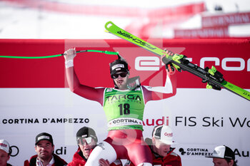 29/01/2023 - Hemetsberger Daniel (AUT) 3th CLASSIFIED and his team - 2023 AUDI FIS SKI WORLD CUP - MEN'S SUPER G - SCI ALPINO - SPORT INVERNALI
