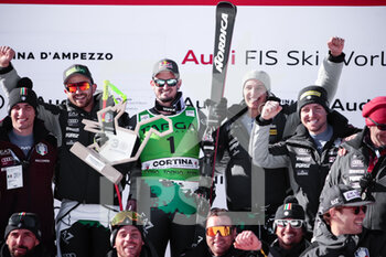 2023-01-29 - Paris Dominik (ITA) 2nd classified and his team - 2023 AUDI FIS SKI WORLD CUP - MEN'S SUPER G - ALPINE SKIING - WINTER SPORTS