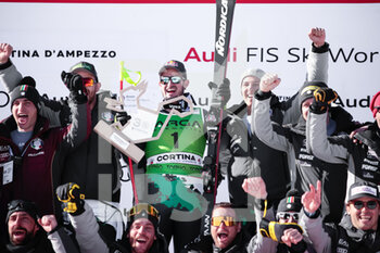 29/01/2023 - Paris Dominik (ITA) 2nd classified and his team - 2023 AUDI FIS SKI WORLD CUP - MEN'S SUPER G - SCI ALPINO - SPORT INVERNALI