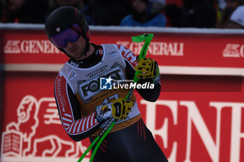 2023-12-16 - Cameron Alexander (CAN) competes during the Audi FIS Alpine Ski World Cup, Men’s Downhill race on Saslong Slope in Val Gardena on December 16, 2023, Val Gardena, Bozen, Italy. - AUDI FIS SKI WORLD CUP - MEN'S DOWNHILL - ALPINE SKIING - WINTER SPORTS