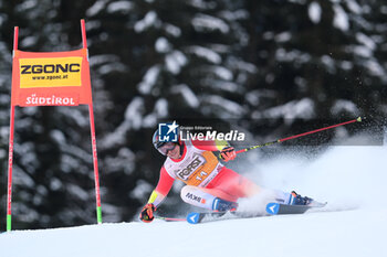 2023-12-17 - Gino Caviziel (SUI) competes during the Audi FIS Alpine Ski World Cup, Men’s Giant Slalom race on Gran Risa Slope, Alta Badia on December 17, 2023, La Villa, Bozen, Italy. - AUDI FIS SKI WORLD CUP - MEN'S GIANT SLALOM - ALPINE SKIING - WINTER SPORTS