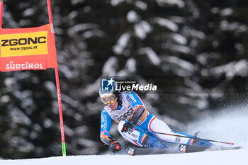 2023-12-17 - Victor Muffat-Jeandet (FRA) competes during the Audi FIS Alpine Ski World Cup, Men’s Giant Slalom race on Gran Risa Slope, Alta Badia on December 17, 2023, La Villa, Bozen, Italy. - AUDI FIS SKI WORLD CUP - MEN'S GIANT SLALOM - ALPINE SKIING - WINTER SPORTS