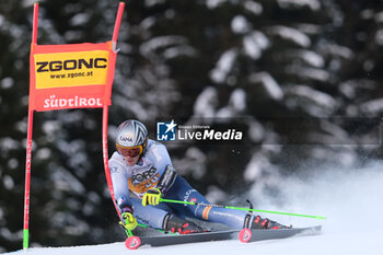 2023-12-17 - Hannes Zingerle (ITA) competes during the Audi FIS Alpine Ski World Cup, Men’s Giant Slalom race on Gran Risa Slope, Alta Badia on December 17, 2023, La Villa, Bozen, Italy. - AUDI FIS SKI WORLD CUP - MEN'S GIANT SLALOM - ALPINE SKIING - WINTER SPORTS