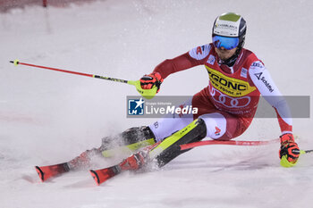 2023-12-22 - Manuel Feller (AUT) competes during the Audi FIS Alpine Ski World Cup, Men’s Slalom race on 3Tre Slope in Madonna di Campiglio on December 22, 2023, Trento, Italy. - AUDI FIS SKI WORLD CUP - MEN'S SLALOM - ALPINE SKIING - WINTER SPORTS