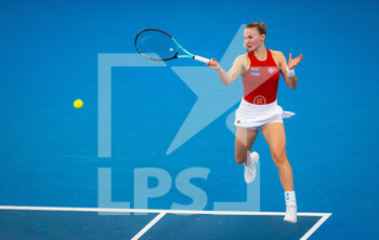 2023-01-02 - Malene Helgo of Norway in action against Martina Trevisan of Italy during her second round-robin match at the 2023 United Cup Brisbane tennis tournament on January 2, 2023 in Brisbane, Australia - TENNIS - UNITED CUP 2023 - INTERNATIONALS - TENNIS