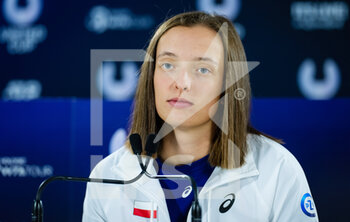 2023-01-02 - Iga Swiatek of Poland talks to the media after her second round-robin match at the 2023 United Cup Brisbane tennis tournament on January 2, 2023 in Brisbane, Australia - TENNIS - UNITED CUP 2023 - INTERNATIONALS - TENNIS