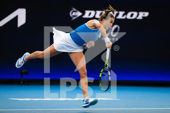 2023-01-03 - Lucia Bronzetti of Italy in action during her second round-robin match at the 2023 United Cup Brisbane tennis tournament on January 3, 2023 in Brisbane, Australia - TENNIS - UNITED CUP 2023 - INTERNATIONALS - TENNIS