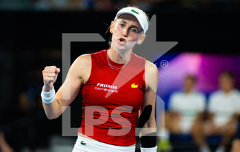 2023-01-03 - Jil Teichmann of Switzerland in action during her second round-robin match at the 2023 United Cup Brisbane tennis tournament on January 3, 2023 in Brisbane, Australia - TENNIS - UNITED CUP 2023 - INTERNATIONALS - TENNIS