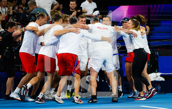 2023-01-03 - Team Poland celebrate winning the city final of the 2023 United Cup Brisbane tennis tournament on January 4, 2023 in Brisbane, Australia - TENNIS - UNITED CUP 2023 - INTERNATIONALS - TENNIS