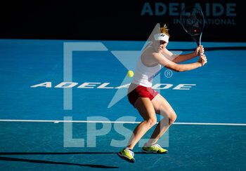 2023-01-07 - Linda Noskova of the Czech Republic in action during the semi-final of the 2023 Adelaide International 1, WTA 500 tennis tournament on January 7, 2023 in Adelaide, Australia - TENNIS - WTA - 2023 ADELAIDE INTERNATIONAL 1 - INTERNATIONALS - TENNIS