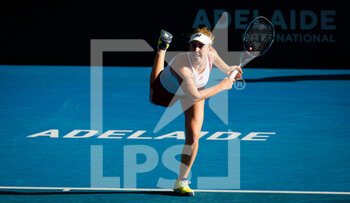 2023-01-07 - Linda Noskova of the Czech Republic in action during the semi-final of the 2023 Adelaide International 1, WTA 500 tennis tournament on January 7, 2023 in Adelaide, Australia - TENNIS - WTA - 2023 ADELAIDE INTERNATIONAL 1 - INTERNATIONALS - TENNIS