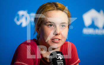 2023-01-07 - Linda Noskova of the Czech Republic talks to the media after the semi-final of the 2023 Adelaide International 1, WTA 500 tennis tournament on January 7, 2023 in Adelaide, Australia - TENNIS - WTA - 2023 ADELAIDE INTERNATIONAL 1 - INTERNATIONALS - TENNIS