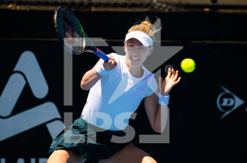 2023-01-07 - Alison Riske-Amritraj of the United States in action during the first qualifications round at the 2023 Adelaide International 2, WTA 500 tennis tournament on January 7, 2023 in Adelaide, Australia - TENNIS - WTA - 2023 ADELAIDE INTERNATIONAL 2 - INTERNATIONALS - TENNIS