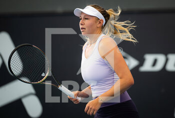 2023-01-07 - Amanda Anisimova of the United States in action during the first qualifications round at the 2023 Adelaide International 2, WTA 500 tennis tournament on January 7, 2023 in Adelaide, Australia - TENNIS - WTA - 2023 ADELAIDE INTERNATIONAL 2 - INTERNATIONALS - TENNIS