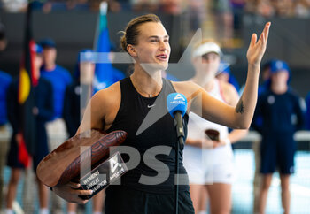 2023-01-08 - Aryna Sabalenka of Belarus during the trophy ceremony after the final of the 2023 Adelaide International 1, WTA 500 tennis tournament on January 8, 2023 in Adelaide, Australia - TENNIS - WTA - 2023 ADELAIDE INTERNATIONAL 1 - INTERNATIONALS - TENNIS