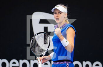 2023-01-09 - Jil Teichmann of Switzerland in action during the first round of the 2023 Adelaide International 2, WTA 500 tennis tournament on January 9, 2023 in Adelaide, Australia - TENNIS - WTA - 2023 ADELAIDE INTERNATIONAL 2 - INTERNATIONALS - TENNIS