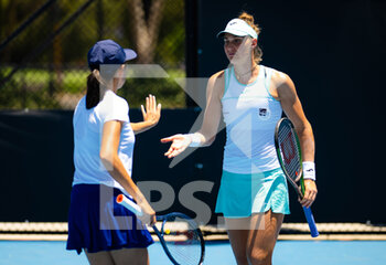 2023-01-10 - Beatriz Haddad Maia of Brazil & Shuai Zhang of China playing doubles at the 2023 Adelaide International 2, WTA 500 tennis tournament on January 10, 2023 in Adelaide, Australia - TENNIS - WTA - 2023 ADELAIDE INTERNATIONAL 2 - INTERNATIONALS - TENNIS