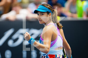 2023-01-16 - Emma Raducanu of Great Britain in action against Tamara Korpatsch of Germany during the first round of the 2023 Australian Open, Grand Slam tennis tournament on January 16, 2023 in Melbourne, Australia - TENNIS - WTA - AUSTRALIA OPEN 2023 - WEEK 1 - INTERNATIONALS - TENNIS