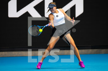 2023-01-16 - Sofia Kenin of the United States in action against Victoria Azarenka of Belarus during the first round of the 2023 Australian Open, Grand Slam tennis tournament on January 16, 2023 in Melbourne, Australia - TENNIS - WTA - AUSTRALIA OPEN 2023 - WEEK 1 - INTERNATIONALS - TENNIS