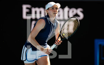 2023-01-20 - Cristina Bucsa of Spain in action against Iga Swiatek of Poland during the third round of the 2023 Australian Open, Grand Slam tennis tournament on January 20, 2023 in Melbourne, Australia - TENNIS - WTA - AUSTRALIA OPEN 2023 - WEEK 1 - INTERNATIONALS - TENNIS